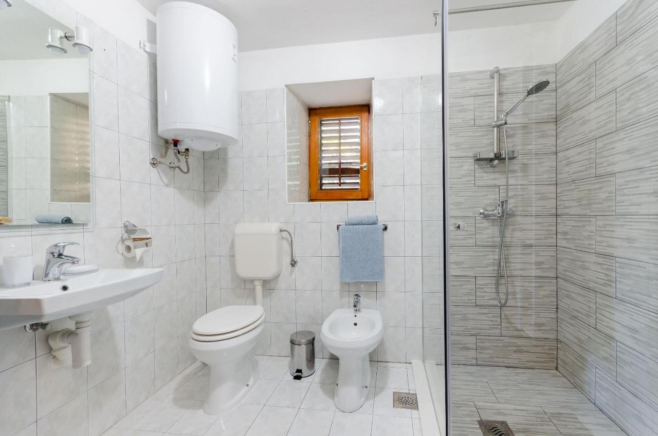 Apartment Josip Plomin Eksteriør bilde