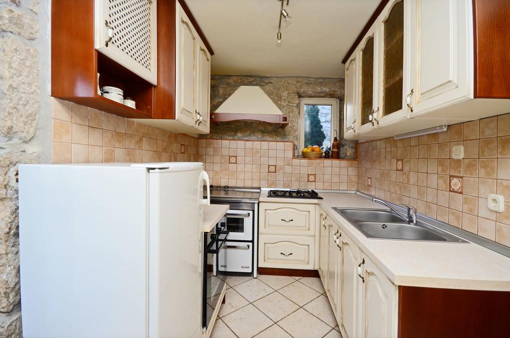 Apartment Josip Plomin Eksteriør bilde